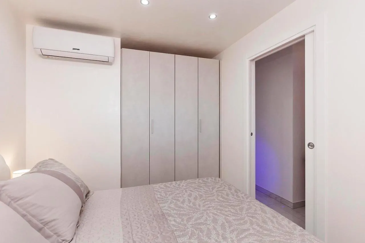 Apartamento Sara En Torviscas Bajo - Sara Vacation Apartment Costa Adeje  Spain